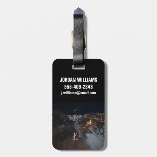 ジャザンとその郊外のシティライト ラゲッジタグ (裏面縦)