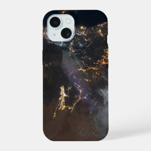 ジャザンとその郊外のシティライト iPhone 15ケース