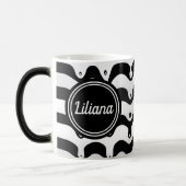 ジャジーブラックとホワイトの溶融ゼブラストライプ モーフィングマグカップ (左)