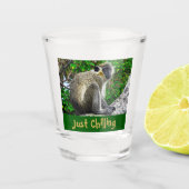 ジャストチラリンググリーンモンキープリントショットグラス ショットグラス (正面)