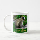 ジャストチリンググリーンモンキープリントマグ コーヒーマグカップ (左)