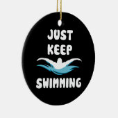 ジャスト保イミング – スイムおもしろいスポーツ泳ぐ人 セラミックオーナメント (右)