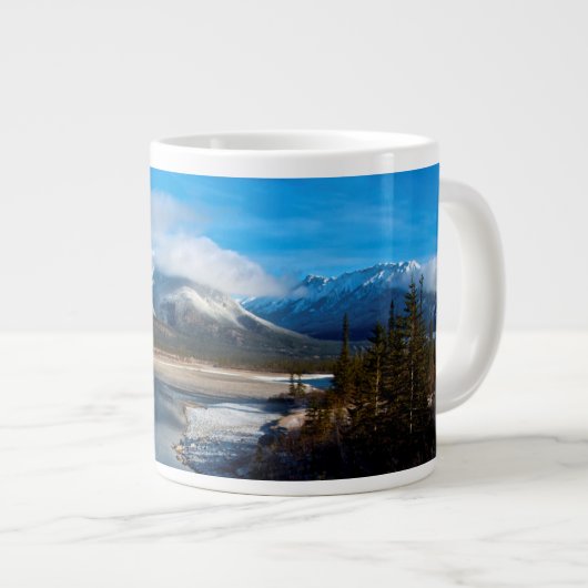 ジャスパー国立公園のアサバスカ川 ジャンボコーヒーマグカップ (正面右)