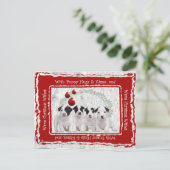 ジャックラッセルの子犬はクリスマスの願いを抱き締めましたり及び接吻します シーズンポストカード (スタンド正面)