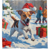 ジャックラッセル走がクリスマス帽子と雪に降りてくる シャワーカーテン (正面)