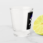 ジャック・アンド・パイレーツ艦長旗、スカル/パーティー飲料 ショットグラス (左)