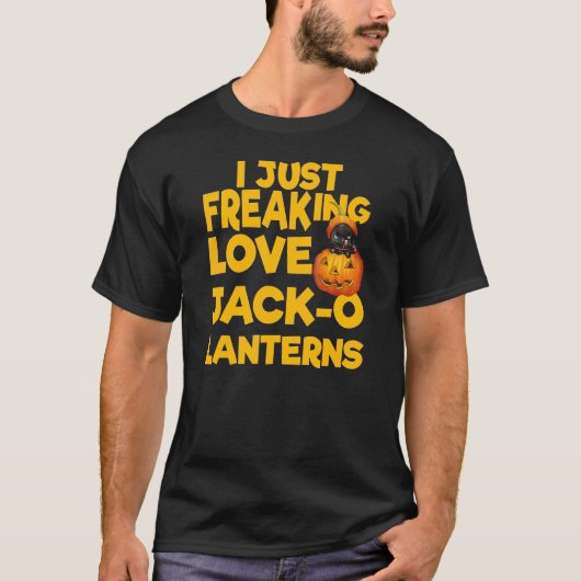 ジャック・オ・ランタンを愛してやまないネコのハロウィン Tシャツ (正面)
