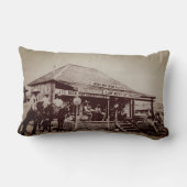 ジャッジロイ・ビーンズコートハウスサルーンラングリーテキサス州 ランバークッション (裏面)