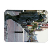 ジャネスジョイス作家等身大の彫刻 マグネット (横)