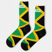 ジャマイカ国旗を持つクルーソックス ソックス (左)