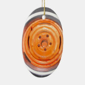 ジャンクヤードヴィンテージホイール、オレンジ色の白黒 セラミックオーナメント (右)