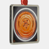 ジャンクヤードヴィンテージホイール、オレンジ色の白黒 メタルオーナメント (右)