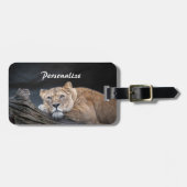 ジャングルで休む雌のライオンが個人の旅に ラゲッジタグ (正面横)