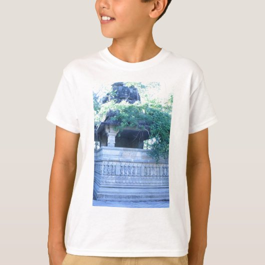 ジャングルで Tシャツ (正面)
