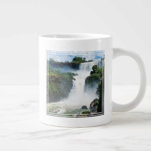 ジャングルに囲まれたイグアス滝 ジャンボコーヒーマグカップ (右)