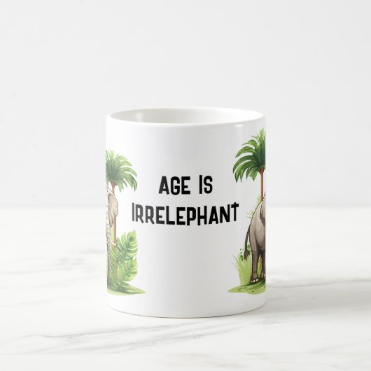 ジャングルに象遊の言葉おもしろい誕生日 コーヒーマグカップ (中央)