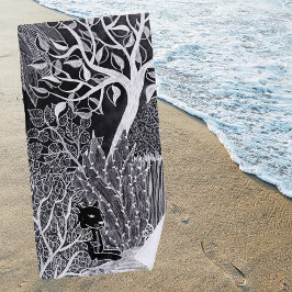 ジャングルに黒いヒョウ – 鉛筆スケッチ ビーチタオル