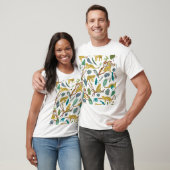 ジャングルのヒョウ、手で描かれたパターン。 Tシャツ (ユニセックス)