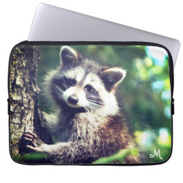 ジャングルのモノグラムと野生のアライグマ ラップトップスリーブ