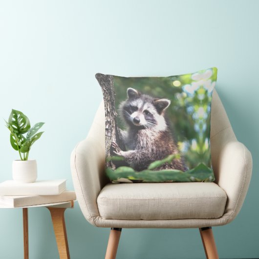 ジャングルの上の美しいアライグマ クッション (椅子)