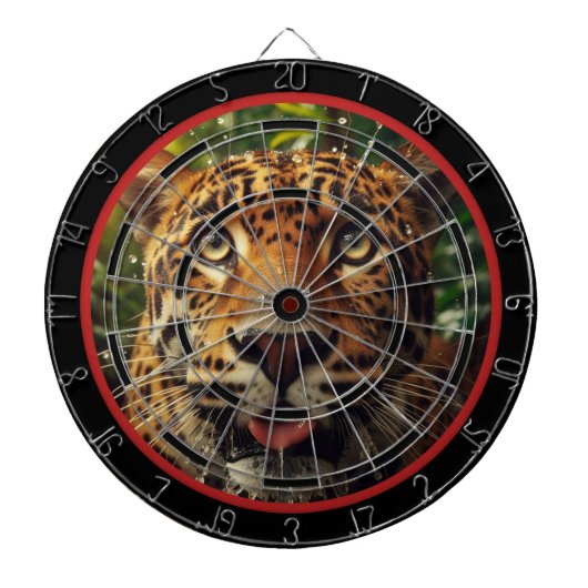 ジャングルの中でヒョウが立ち止まる ダーツボード (正面)