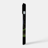 ジャングルの中で臥虎 iPhone 15ケース (左側面)
