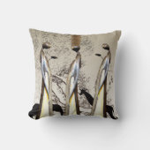 ジャングルの女性 クッション (正面)