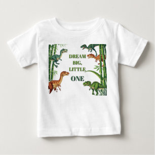 ジャングルの情景にフレームされた恐竜の友達 ベビーTシャツ