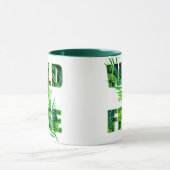 ジャングルの植物を使ったワイルドフリーのワードアート マグカップ (中央)