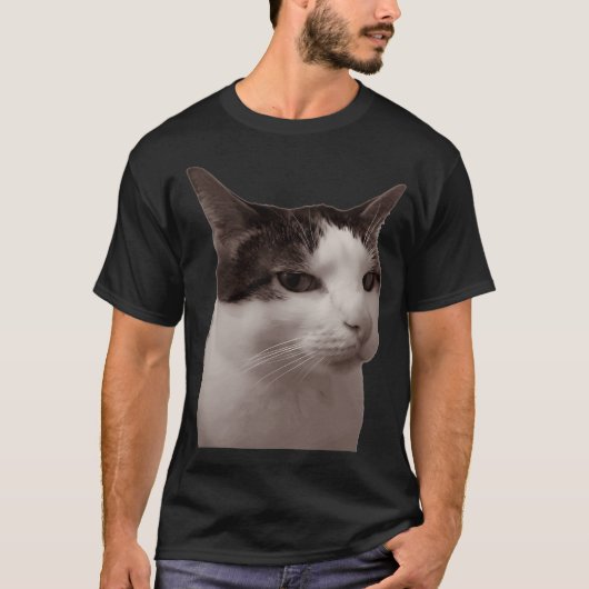 ジャングルの猛威 ゴリラとヒョウの戦い Tシャツ (正面)