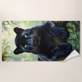 ジャングルの黒いヒョウ ビーチタオル (正面)