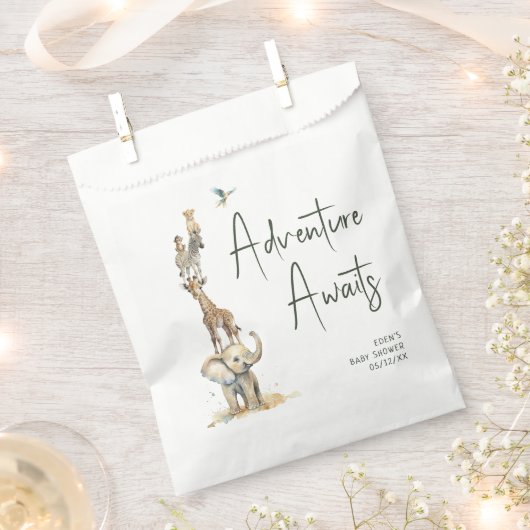 ジャングルサファリの動物の冒険が赤ちゃんシャワーを待つ フェイバーバッグ (クリップ留めされた状態)