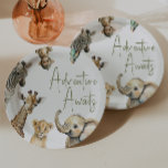 ジャングルサファリアドベンチャーが赤ちゃんシャワーを待つ ペーパープレート<br><div class="desc">私たちのジャングルサファリの冒険を紹介する赤ちゃんシャワー紙プレートは、かわいいお洒落お祝いに最適！サルやキリンモダン、ライオン、ゼブラなどの愛らしいジャングルの生き物を持つサファリの動物テーマを備えている。自然なシンプルボホインスパイアーの水の風景と、この甘いシーンは小さな男の子や女の子を歓迎するのに理想的である。このデザインは魅力的今に無い。製品感じのデザインに関し頼て、ご質問は無料で受け付けま救済す。</div>