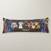 ジャングルサファリピーコックエレファントハレノモノグラム ボディピロー (正面)