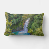 ジャングルリラックスの美しユニークい青い滝 ランバークッション (正面)