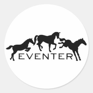 ジャンプする三頭の馬でエベンター ラウンドシール