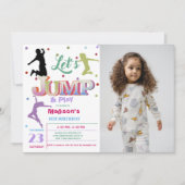 ジャンプトランポリンカラフルフォトガールバースデーパーティー 招待状 (正面)