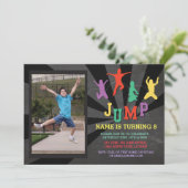 ジャンプトランポリンバースデーパーティーフォト招待状 招待状 (スタンド正面)