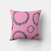 ジャンボピンク、黒く、白くストライプのな円の枕 クッション (裏面)