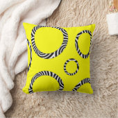 ジャンボ黄色、黒く、白くストライプのな円の枕 クッション (ブランケット)