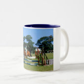 ジャージーでジャンプを表示 ツートーンマグカップ (正面右)