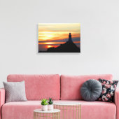 ジャージーのサンセットにあるコルビエールの灯台 キャンバスプリント (インサイチュ (リビング))