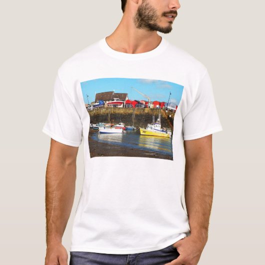 ジャージーの干潮時のロゼル港 Tシャツ (正面)