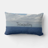 ジャージーショアビーチ波静かな枕 ランバークッション (裏面)