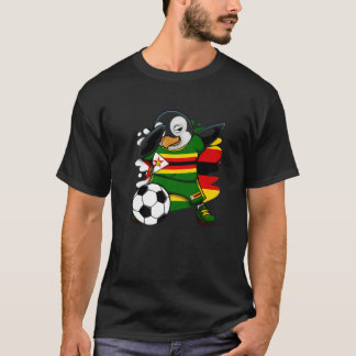 ジャージーフットバのサッカーファンをダビングペンギンジンバブエ Tシャツ