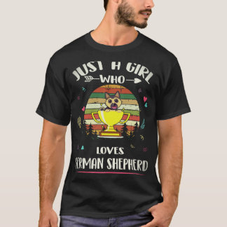 ジャーマンシェパードが大好きな女の子 Tシャツ