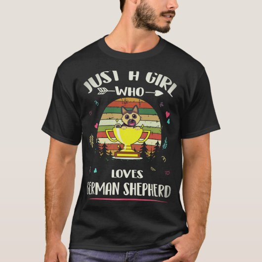 ジャーマンシェパードが大好きな女の子 Tシャツ (正面)