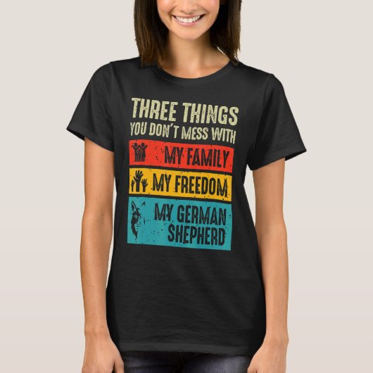 ジャーマンシェパードと散らかさない3つ Tシャツ (正面)