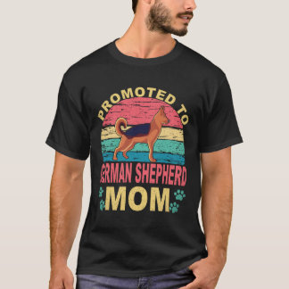ジャーマンシェパードの母に昇格 ジャーマンシェパード Tシャツ