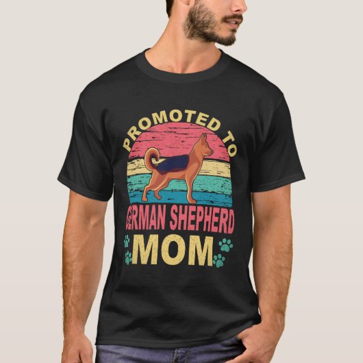 ジャーマンシェパードの母に昇格 ジャーマンシェパード Tシャツ (正面)